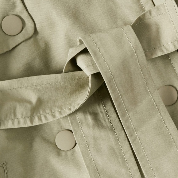 Brand new!!!
Mango Faux shearling interior jacket. Size 18-24m - Picture 3 of 5